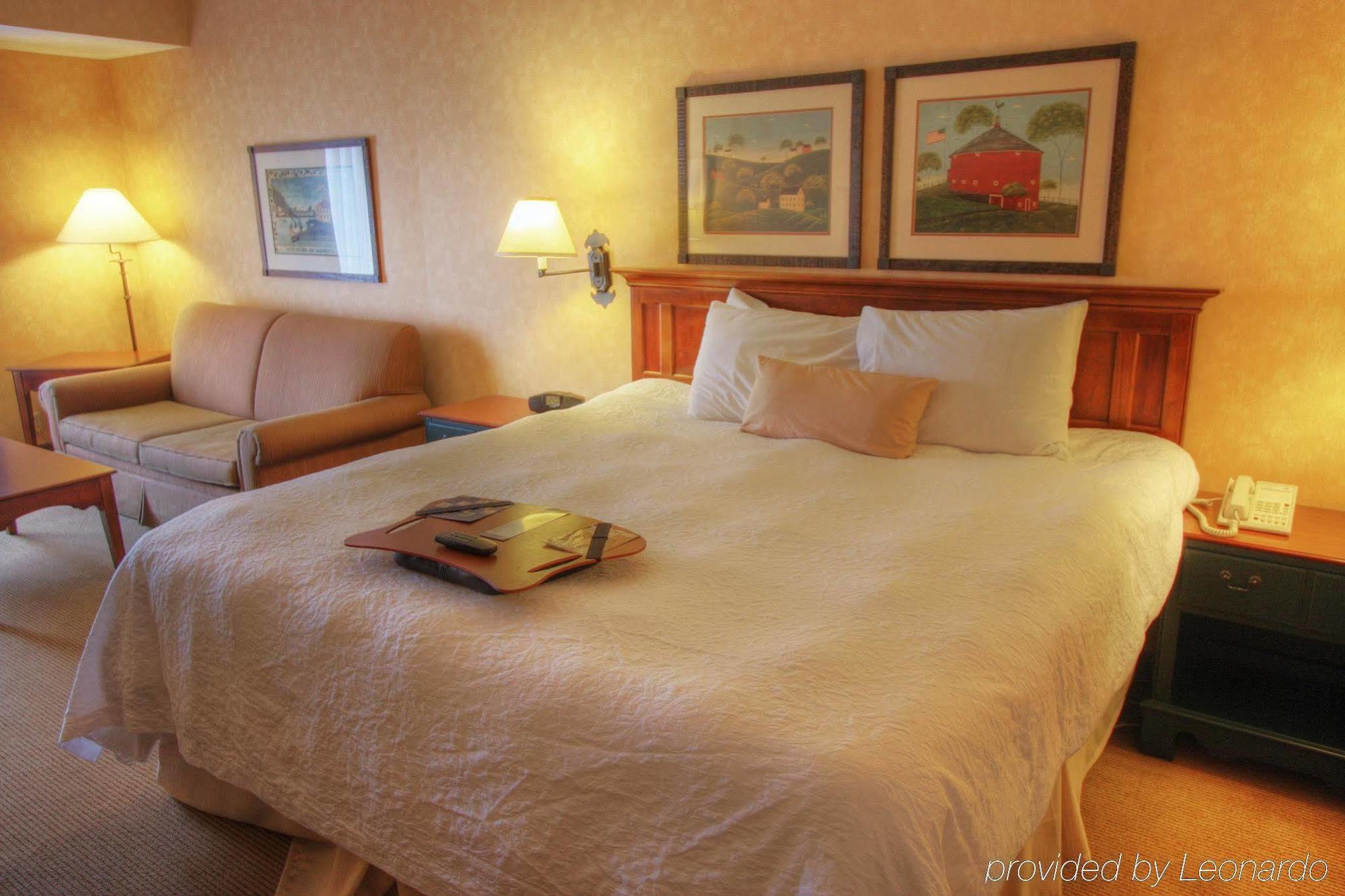 Hampton Inn & Suites State College At Williamsburg Square Zimmer foto